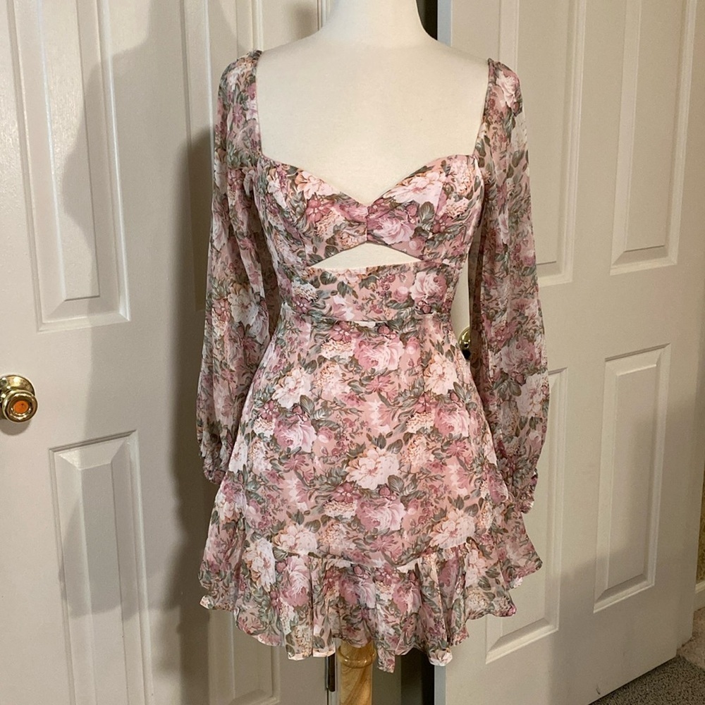 Saints + Secrets Floral Backless Dress Size XS in Like New Condition